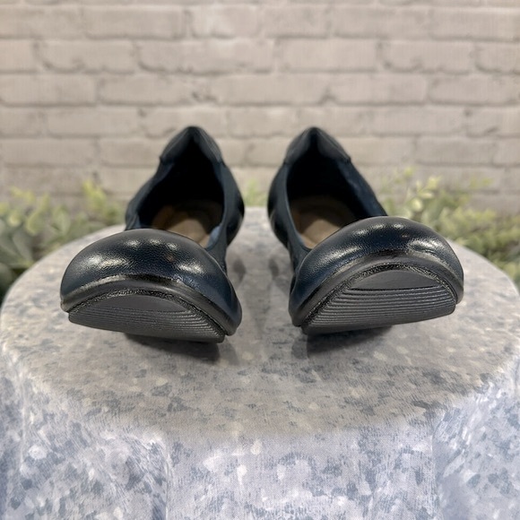 Lands End Navy Blue Round Toe Elastic Band Pull On Scrunch Flats WMS 6.5B💙VGUC - Picture 2 of 9